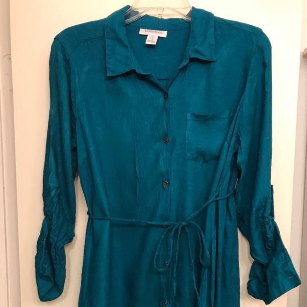 Button Front Convertible Sleeve Maternity Top